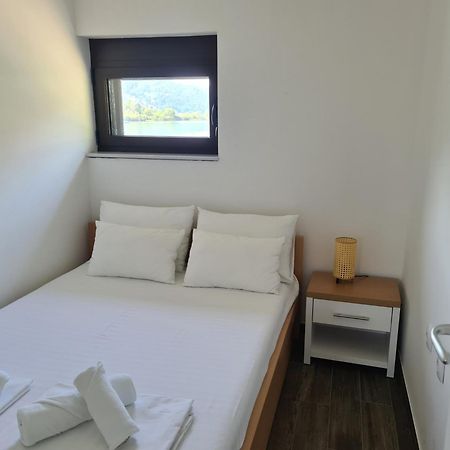 Montekarlo Na Drini Bed & Breakfast Mali Zvornik Ngoại thất bức ảnh