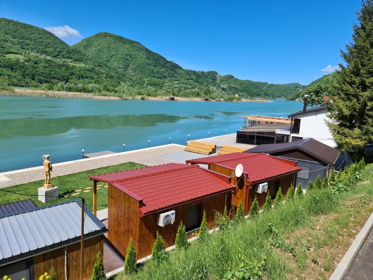 Montekarlo Na Drini Bed & Breakfast Mali Zvornik Ngoại thất bức ảnh