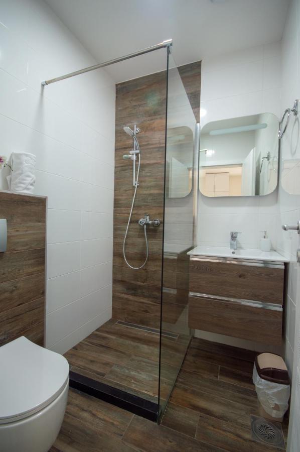 Montekarlo Na Drini Bed & Breakfast Mali Zvornik Ngoại thất bức ảnh