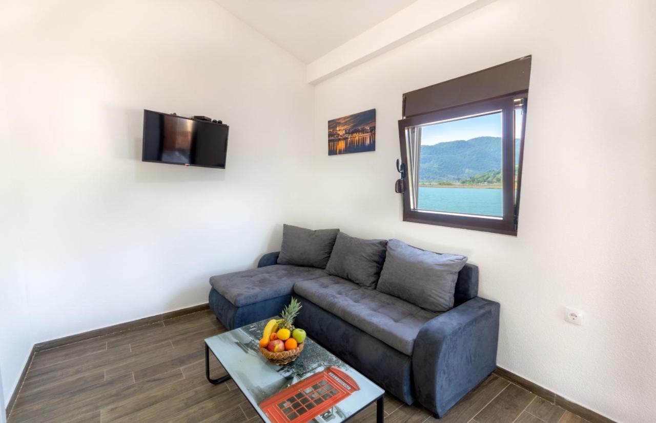Montekarlo Na Drini Bed & Breakfast Mali Zvornik Ngoại thất bức ảnh