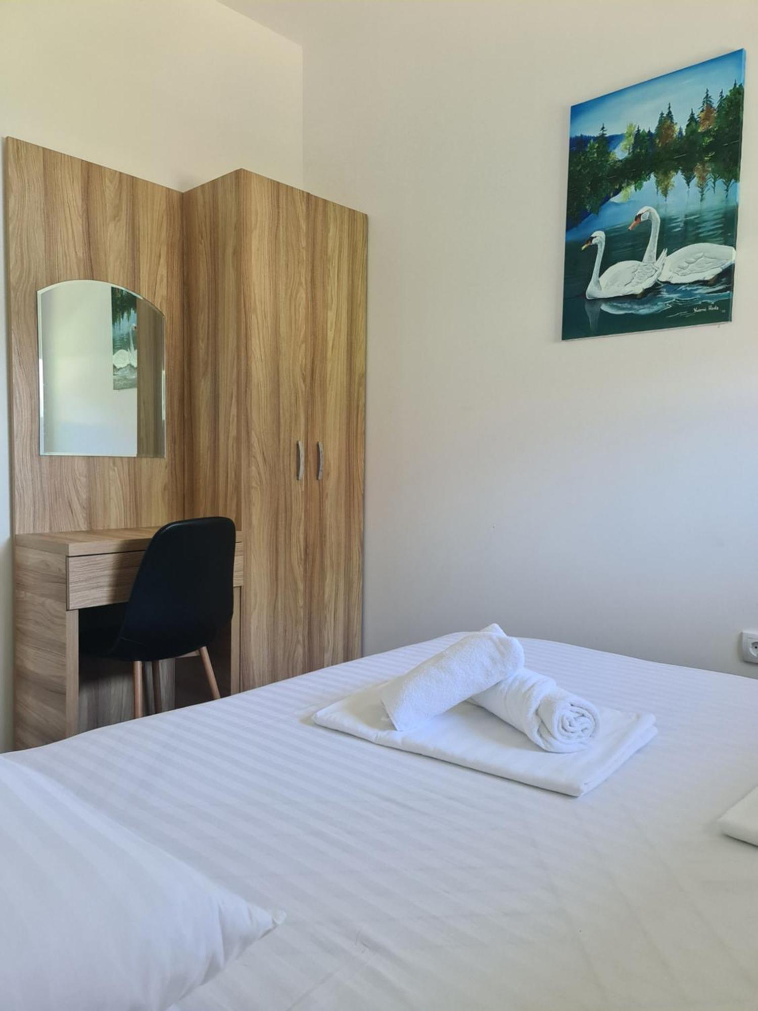 Montekarlo Na Drini Bed & Breakfast Mali Zvornik Ngoại thất bức ảnh