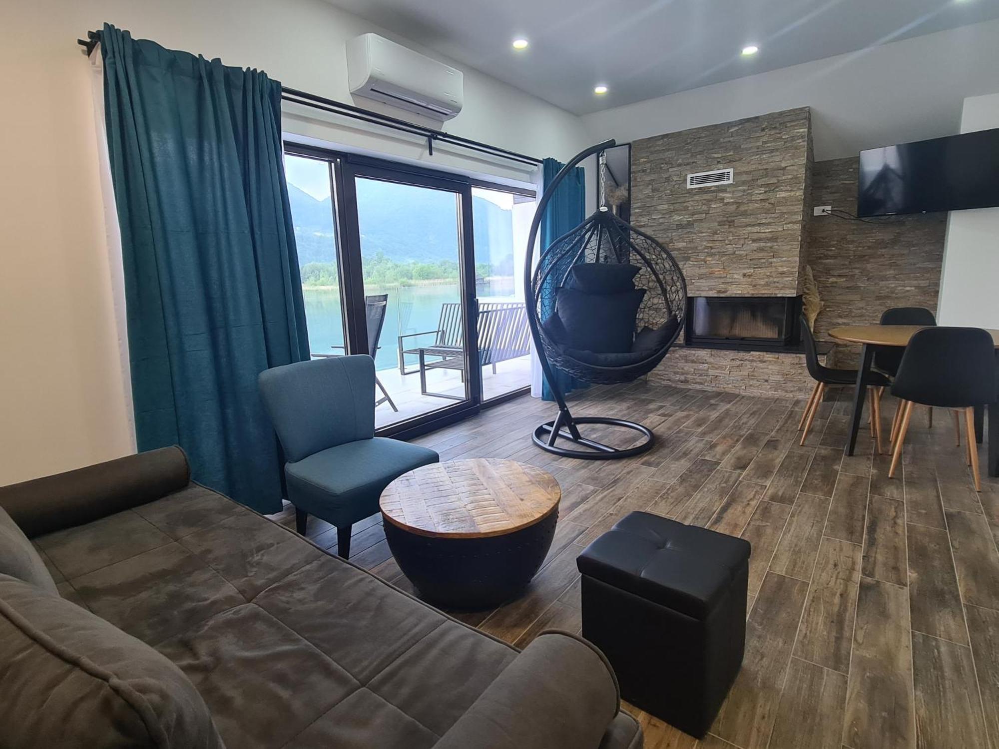 Montekarlo Na Drini Bed & Breakfast Mali Zvornik Ngoại thất bức ảnh
